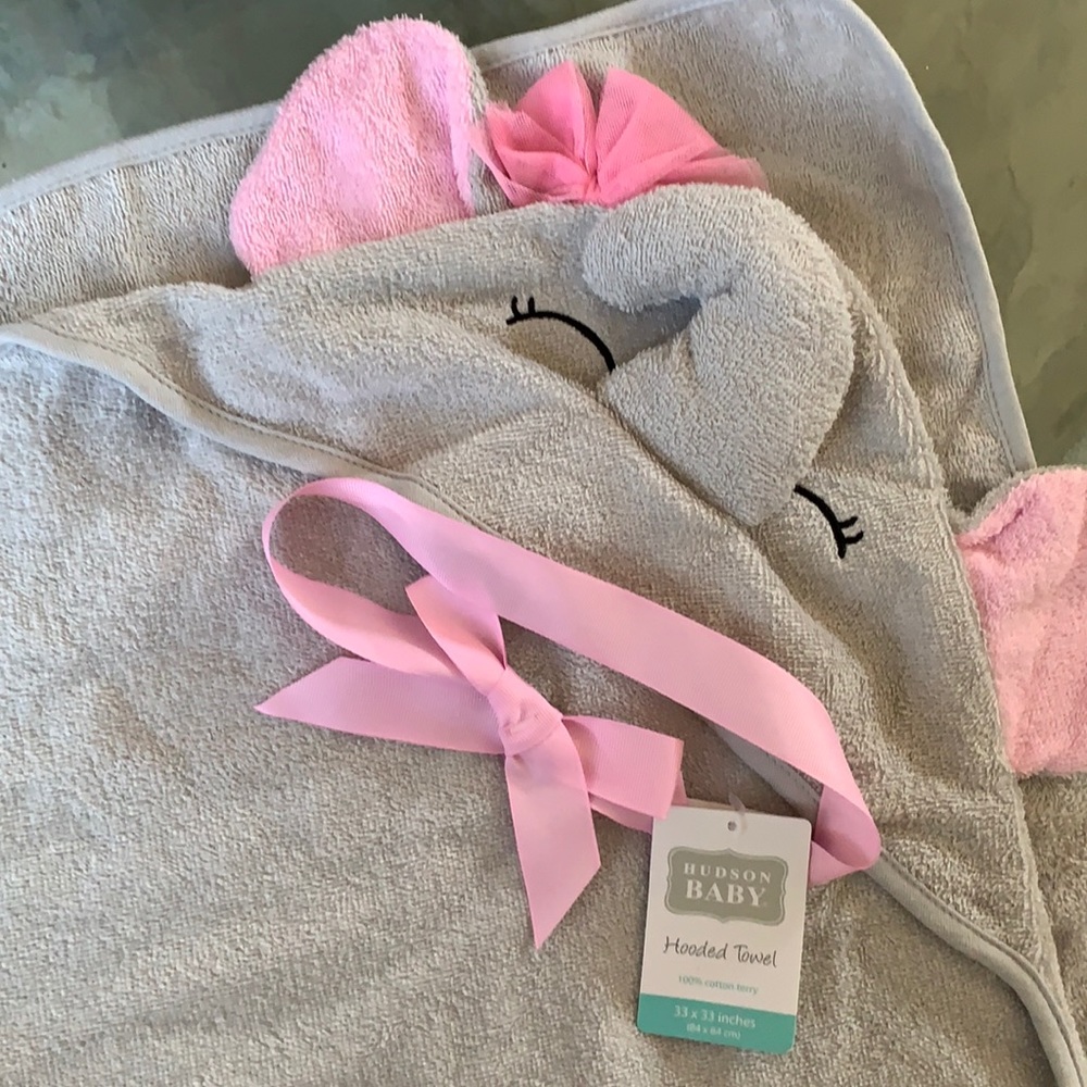 Hudson Baby Hooded Towel 💯 Cotton 💖🤍🐘